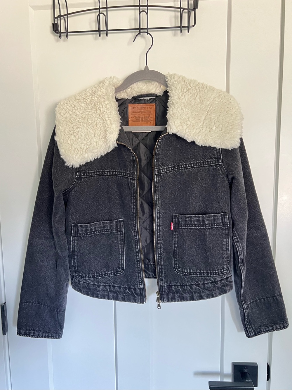 Levi's Black Denim Jacket with Cream Sherpa Collar Size Small